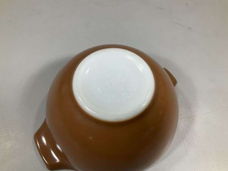 PYREX BROWN SMALL CINN. BOWL