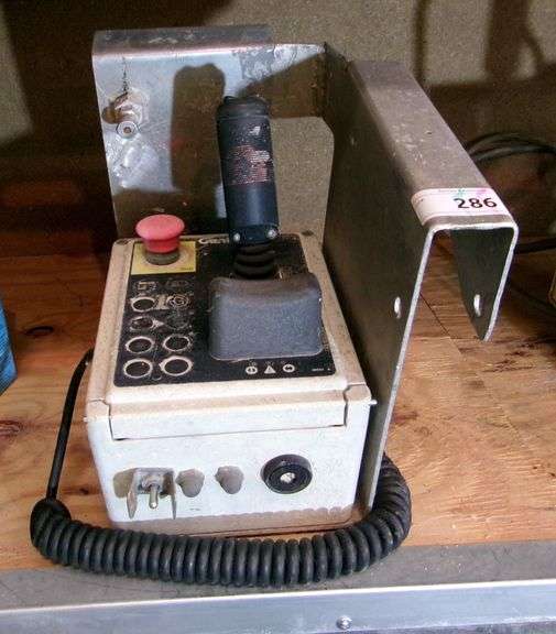 GENIE MAN LIFT CONTROL