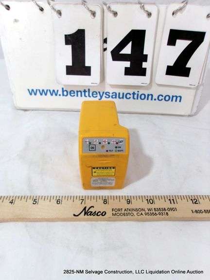 PACIFIC LASER SYSTEM PLS-2 LASER W/ CASE