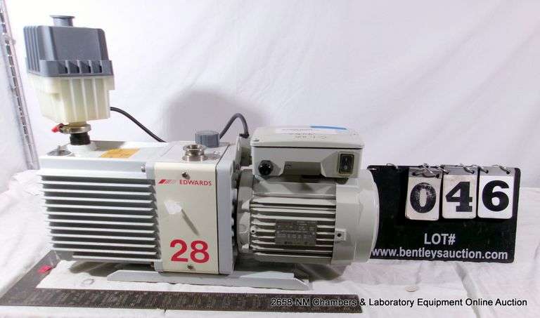 EDWARDS E2M28 VACUUM PUMP