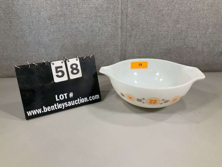 PYREX TOWN & COUNTRY CINDERELLA BOWL 4 QT