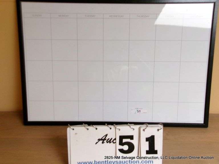 DRY ERASE DAILY PLANNER