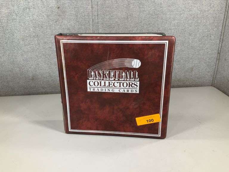 WNBA BINDER MASSIVE AMOUNT OF CARDS