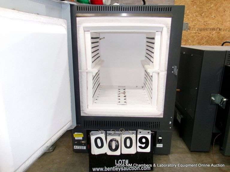 FISHER SCIENTIFIC 550-126 ISOTEMP MUFFLE FURNACE