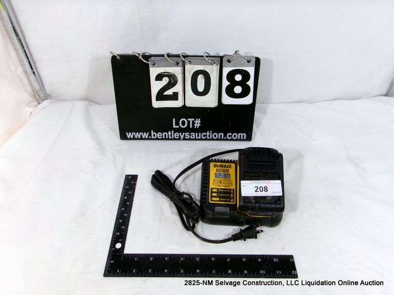 DEWALT DCB203 20V BATTERY PACK W/ DCB 115 CHARGER