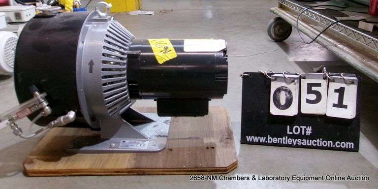 VARIAN TRI SCROLL VACUUM PUMP