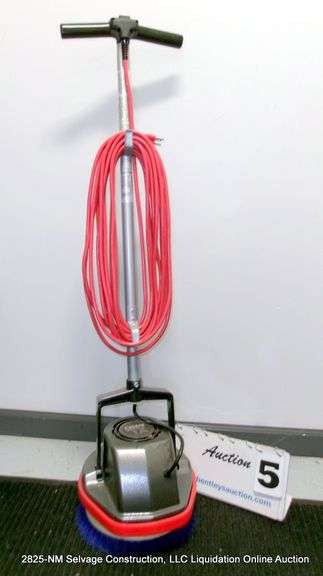 ORECK XL PRO SCRUBBER