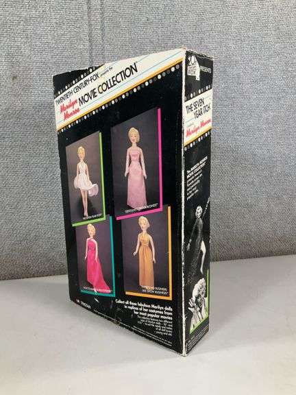 MARILYN MOVIE COLL. - "SEVEN YEAR ITCH" FLYING SKIRT DOLL