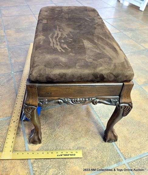 BENCH WITH COMPARTMENT