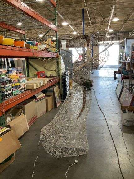 4' TALL LIGHT-UP ANGEL - WHITE LIGHTS