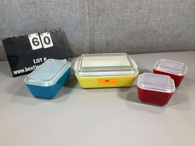 PYREX PRIMARY COLOR REFRIGERATOR SET (4 IN SET)