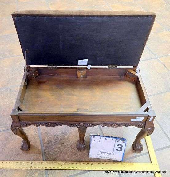 BENCH WITH COMPARTMENT