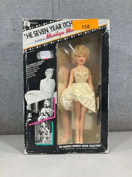 MARILYN MOVIE COLL. - "SEVEN YEAR ITCH" FLYING SKIRT DOLL