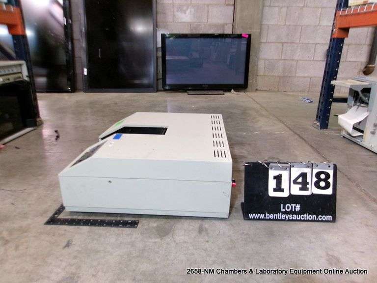 PERKIN ELMER LAMBDA 3A UV-VIS SPECTROPHOTOMETER