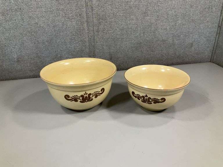 (2): PFALTZGRAFF MIXING BOWLS FOLK ART