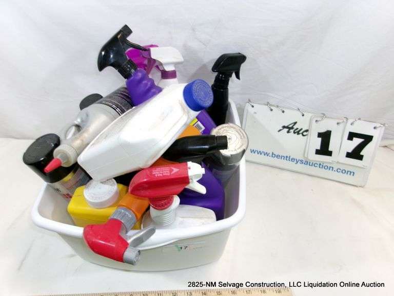 BIN: CLEANING SUPPLIES