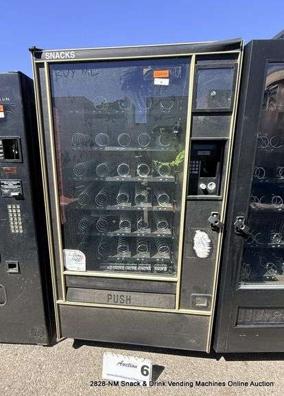 AUTOMATIC PRODUCTS VENDING MACHINE MODEL: 933