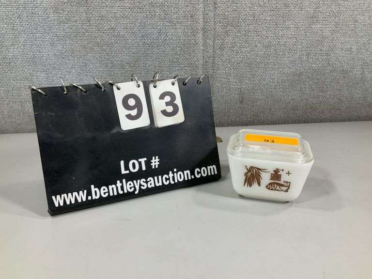 PYREX VINTAGE EARLY AMERICA RERIGERATOR DISH