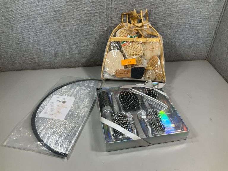 (3): BATH & BEAUTY KIT, GROOMING KIT, STEERING WHEEL HEAT PROTECTOR