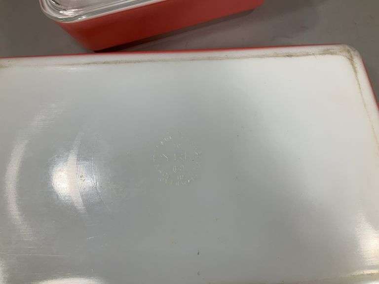 (2): PYREX PINK REF CASSEROLE W/ LID, PINK RECTANGLE CASSEROLE DISH
