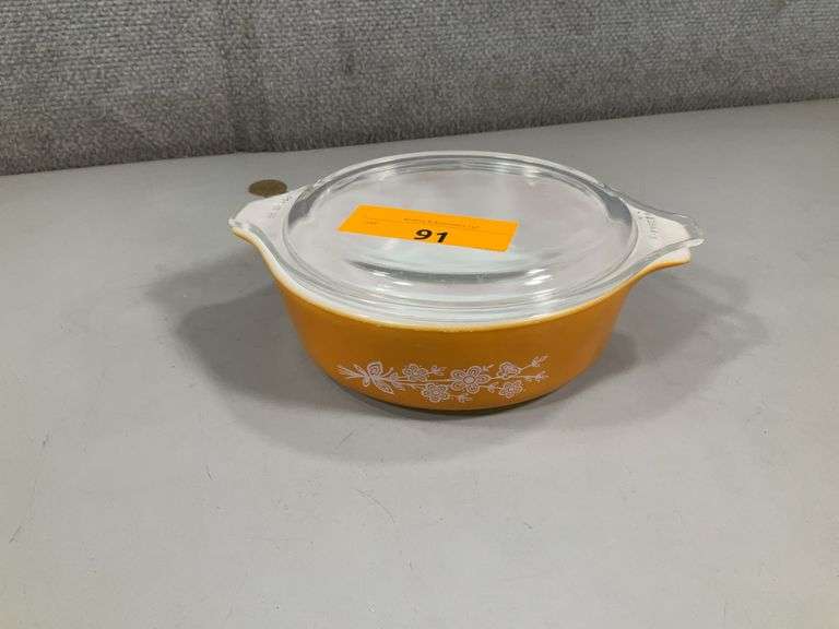 PYREX CASSEROLE DISH - BUTTERFLY GOLD