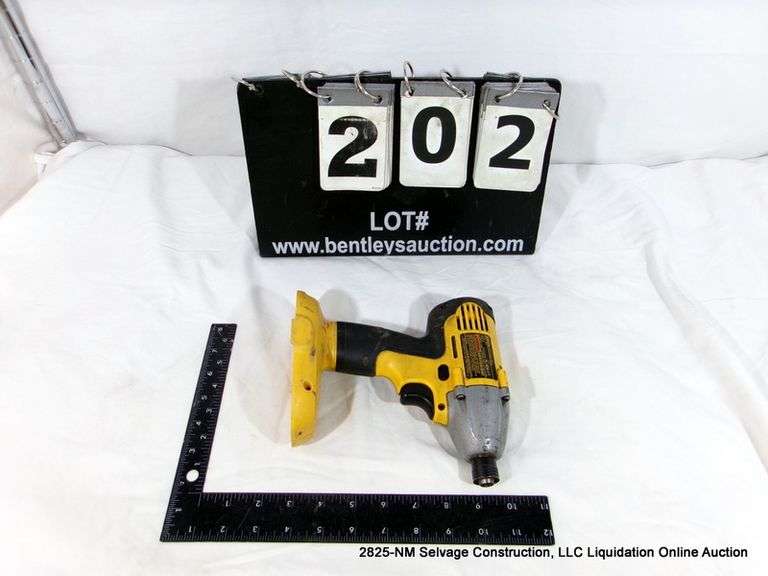 DEWALT DW056 HEAVY DUTY 1/4" CORDLESS IMPACT DRIVE