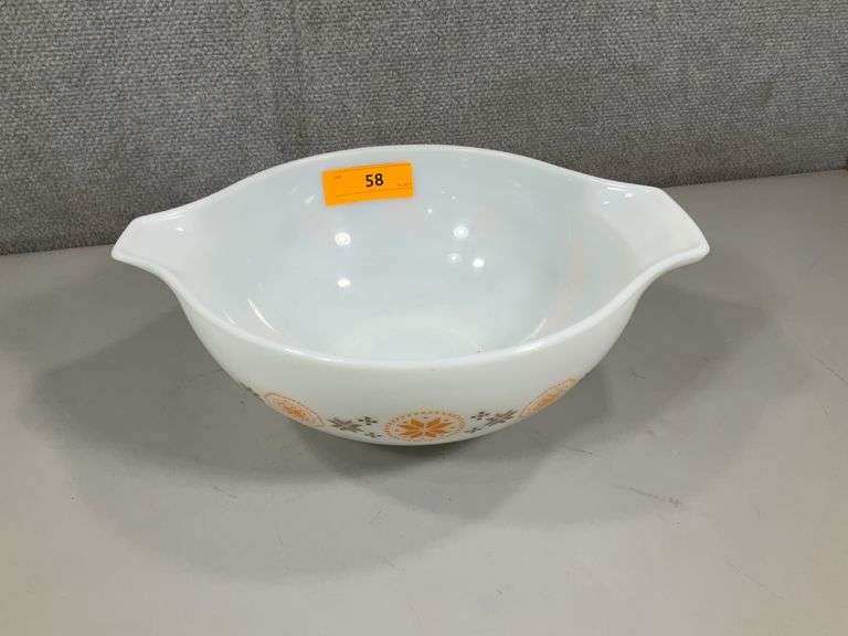 PYREX TOWN & COUNTRY CINDERELLA BOWL 4 QT