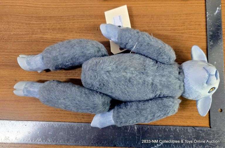 VINTAGE PORCELAIN DOLL: LAMB