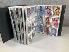 WNBA BINDER MASSIVE AMOUNT OF CARDS