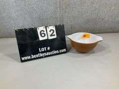 PYREX BROWN SMALL CINN. BOWL