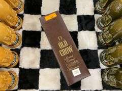 36-PIECE COMPLETE 1960 "OLD CROW' CHESS SET W/ ORIGINAL RUG BOARD - A;; BOXES AND CASES