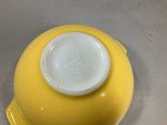 PYREX YELLOW MIXING BOWL CINN.
