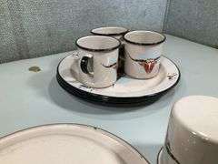 (8): 4-CUPS & 4-PLATE METAL WESTERN LONGHORN
