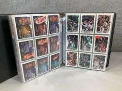 WNBA BINDER MASSIVE AMOUNT OF CARDS