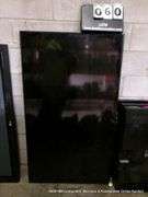 60" SHARP FLAT SCREEN TV 4KUTRA MODEL# LC-60LE660U
