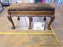 BENCH WITH COMPARTMENT