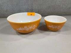 PYREX GOLD MIXING BOWL