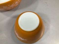 PYREX GOLD MIXING BOWL