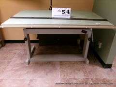 HAMILTON DRAFTING TABLE