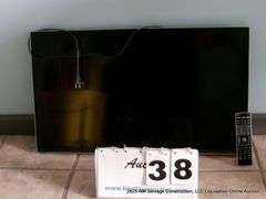 VIZIO 27" LCD W/ REMOTE
