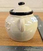 GARLIC POT