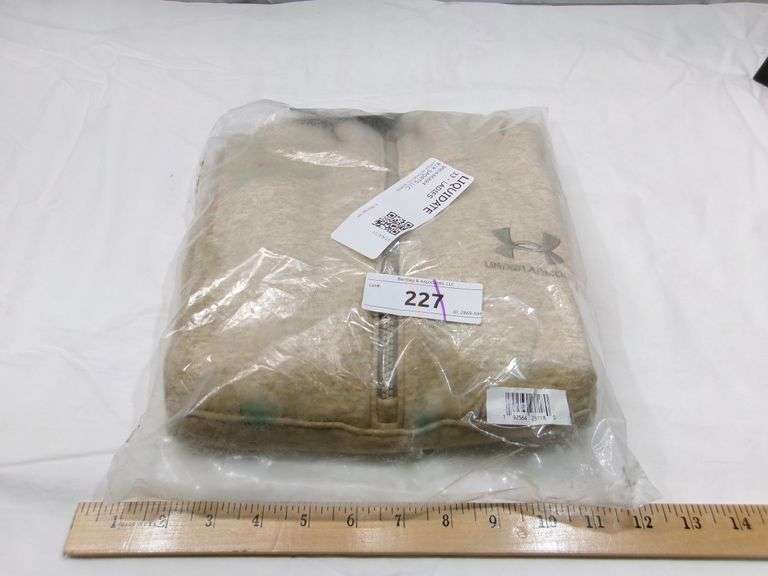 WOMEN'S UNDERARMOR ZIP UP HOODIE