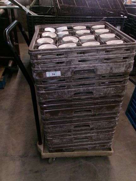 MUG STORAGE CRATE W/ COFFEE MUGS