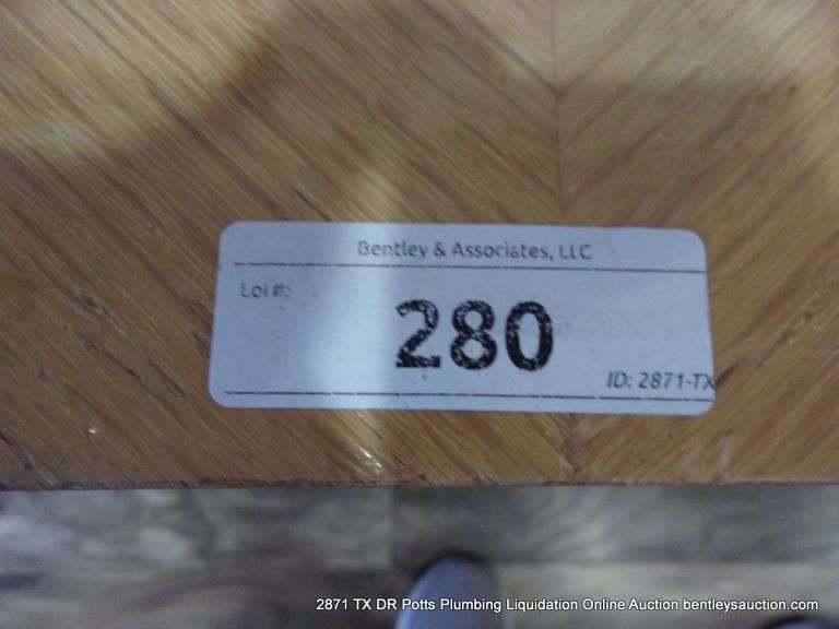 LANE CEDAR CHEST - NO KEY