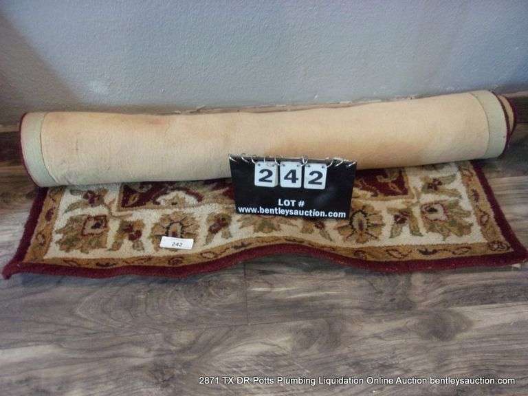 AREA THROW RUG - UNKNOWN SIZE