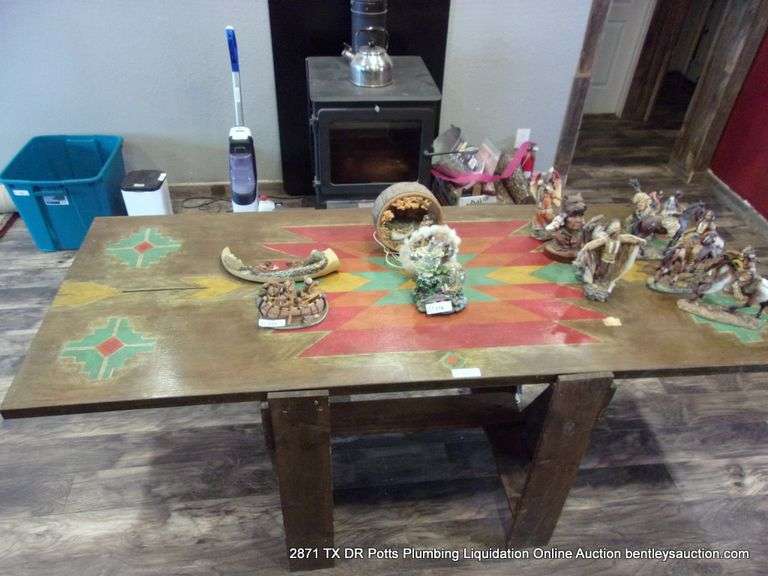 HANDMADE NATIVE AMERICAN DESIGN TABLE