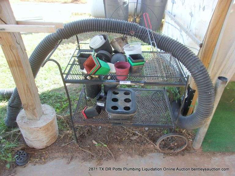 LOT: METAL CART, SMALL FLOWER POTS, WOOD POST RACK