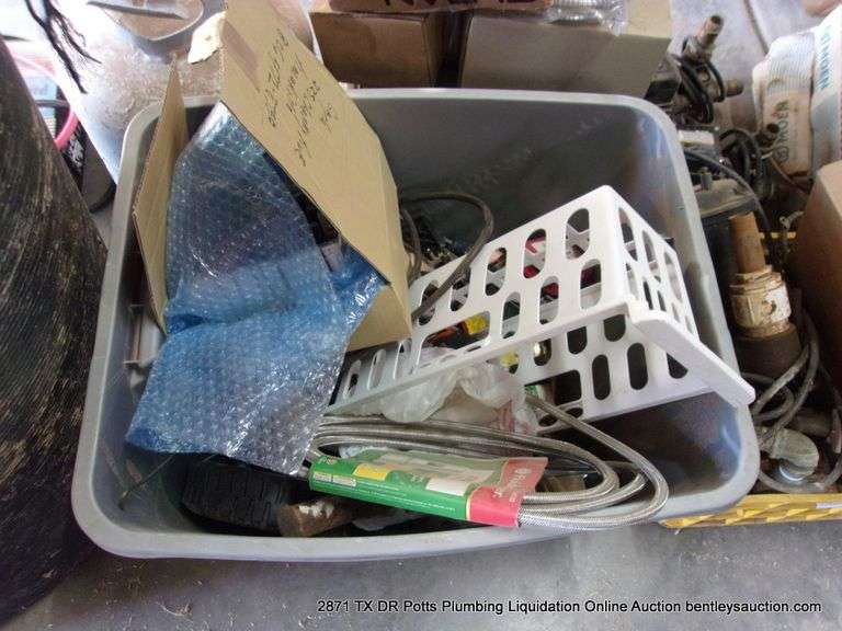 PLASTIC TUB: MISC TOOLS, WATER SUPPLY, STRAPS, ETC