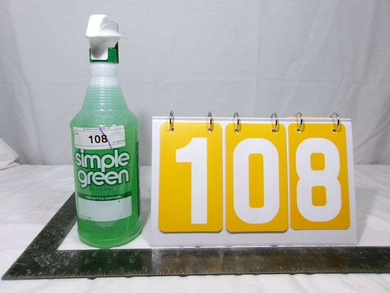 SPRAY BOTTLE: SIMPLE CLEANING SOLUTION