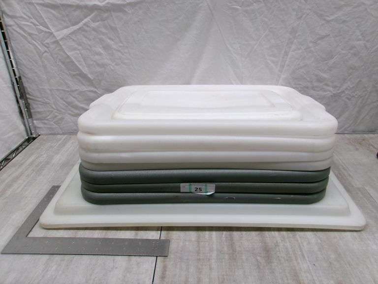 VARIETY OF ASSORTED LIDS QTY 10